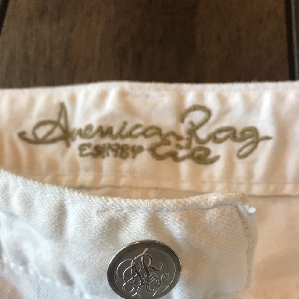 American Rag Shorts, 7 (juniors) - Picture 4 of 7